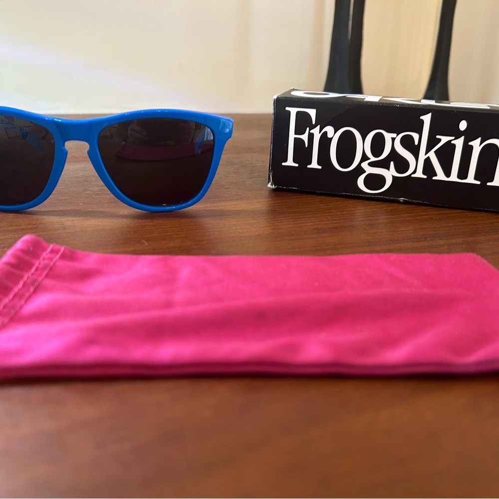 Oakley Blue Sunglasses with Pink Pouch